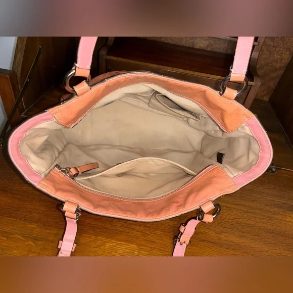 Coach 2011 Peach Patent Leather East-West Tote - Picture 12 of 16